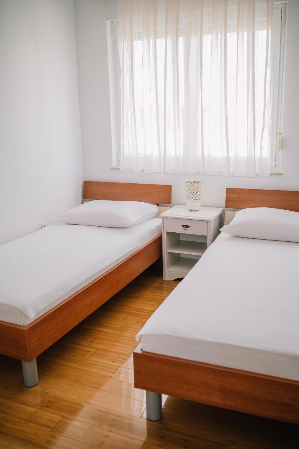 Apartman Petra Трогир Экстерьер фото